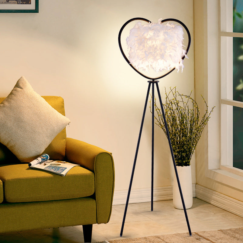 Modern Metallic 1-Head Black/Gold Finish Floor Lamp With Feather Shade & Loving Heart Frame Black
