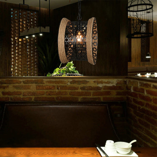 1-Light Lodge Indoor Pendant Lamp with Mesh Drum Metal Shade and Rope Detail in Black