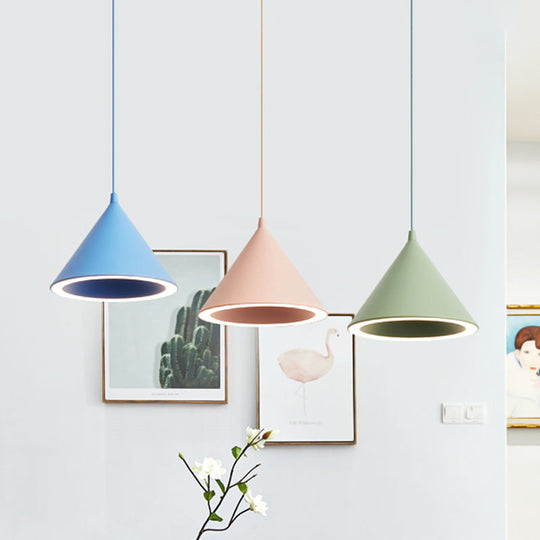 Lampe suspendue conique à 1 lumière de 10"/12,5" de diamètre, lampe suspendue nordique élégante en métal noir/bleu au-dessus d'une table