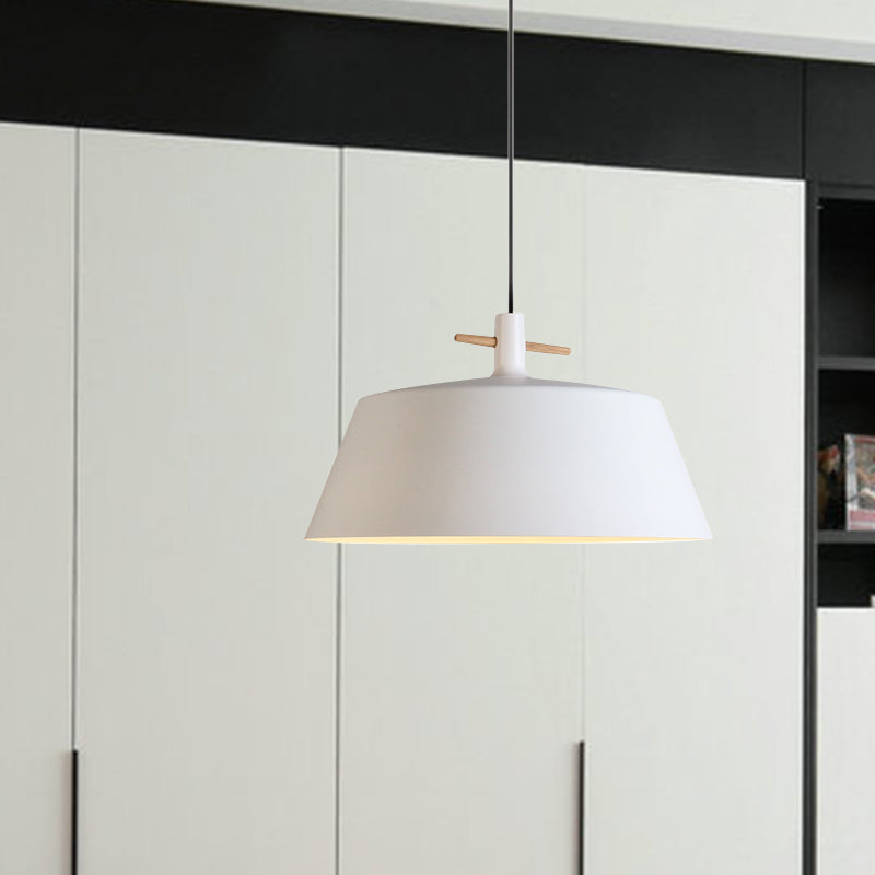 Contemporary Metal Pendant Lamp with Shade - Stylish Dining Room Hanging Light Fixture in Black/White