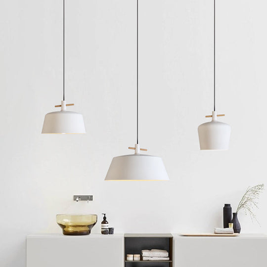 Contemporary Metal Pendant Lamp with Shade - Stylish Dining Room Hanging Light Fixture in Black/White