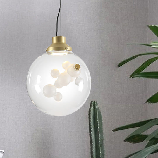 Suspension minimaliste dorée avec pendentif en forme de cône/globe en verre transparent - Design créatif à 1 ampoule avec décoration à bulles intérieures