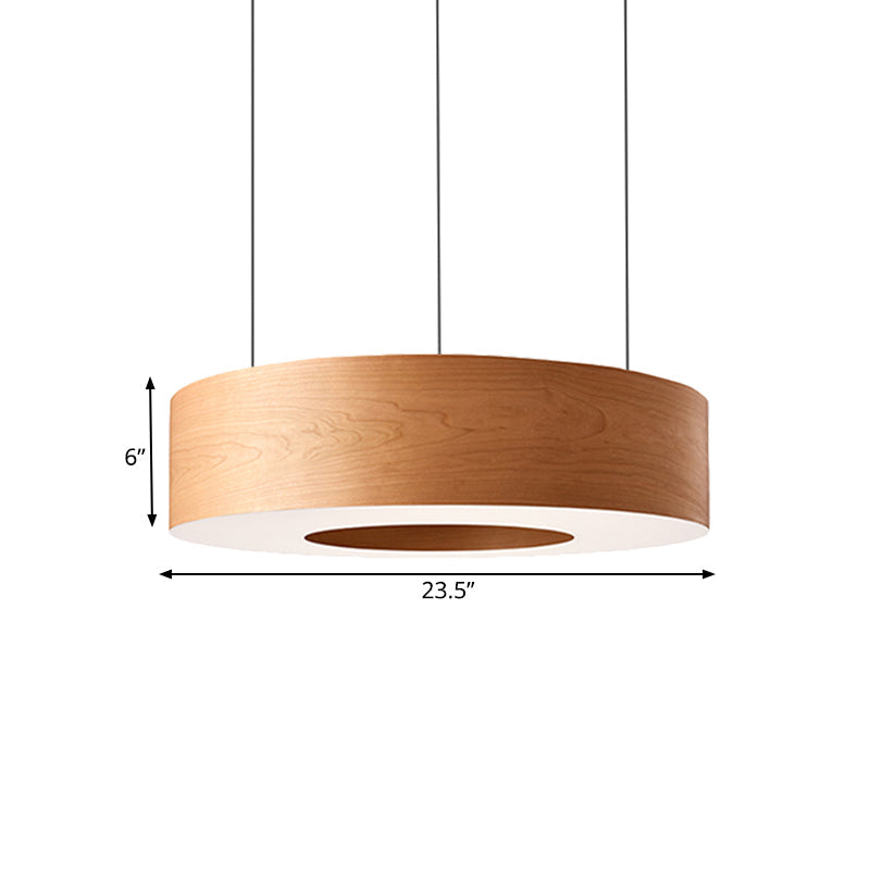 Suspension LED ronde en bois creux pour plafond de restaurant