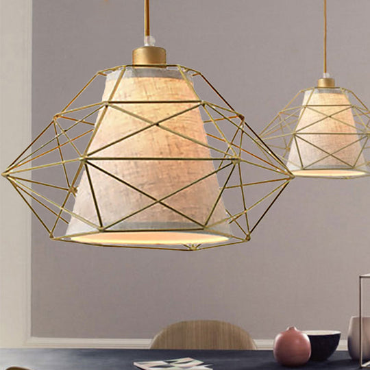 Plafonnier moderne en forme de diamant noir/doré : suspension à 1 lampe avec cage métallique pour salle à manger