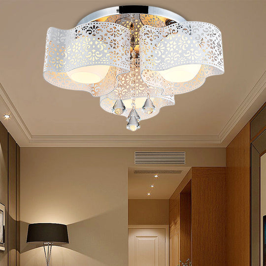 Plafonnier en cristal moderniste avec motif floral gravé, 3/5 lumières, abat-jour en boule de verre opale (rose/blanc)