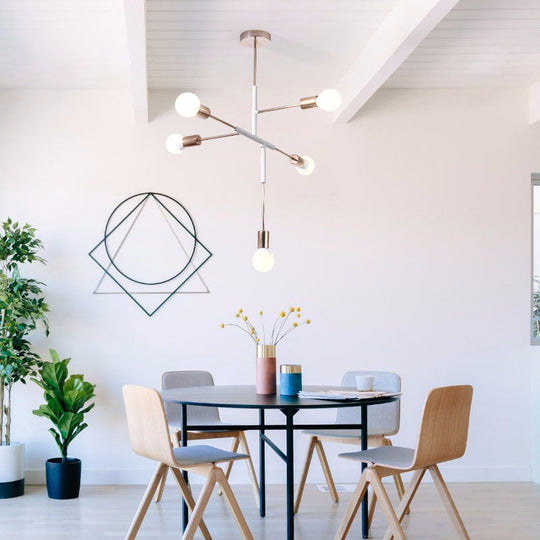 Lustre moderne en métal rectiligne à 5 lumières : plafonnier suspendu à ampoule nue blanc/noir pour salle à manger