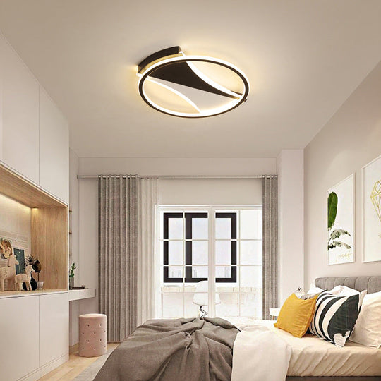 Modern Black & White Circular Flush Ceiling Light in Warm/White, 16"/19.5"/23.5" Diameter