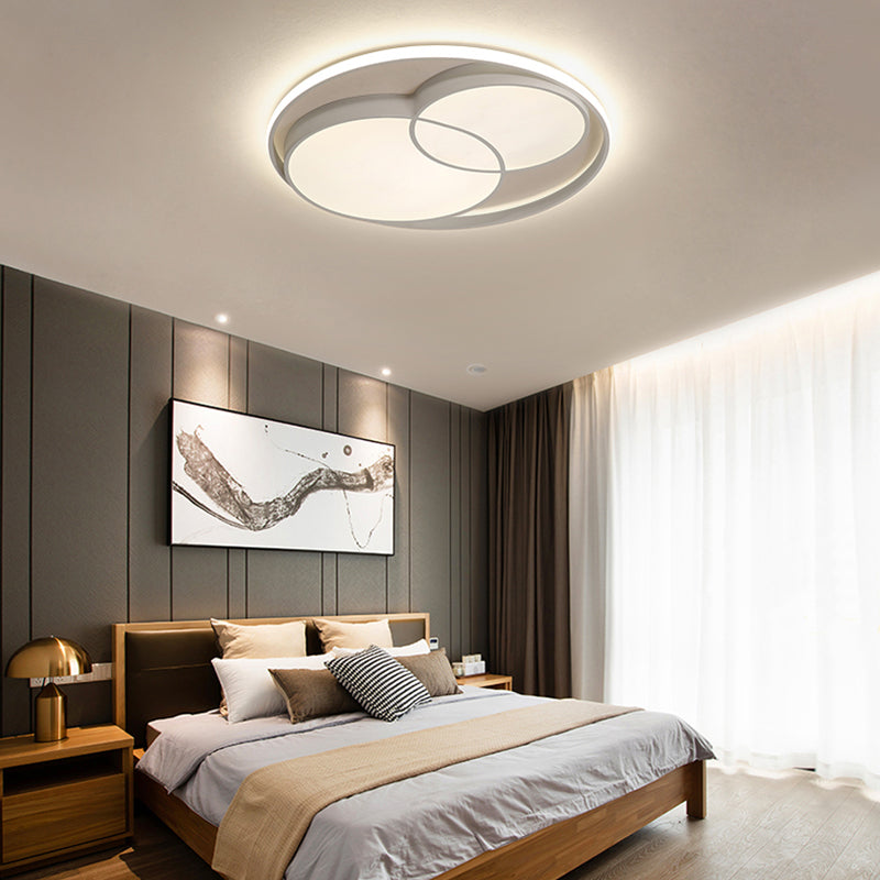 Modern Metal Black/White Circle Ceiling Flush Mount with Integrated LED for Bedroom Lighting