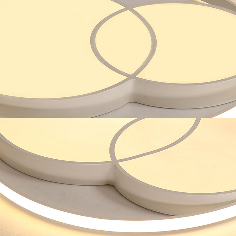 Modern Metal Black/White Circle Ceiling Flush Mount with Integrated LED for Bedroom Lighting