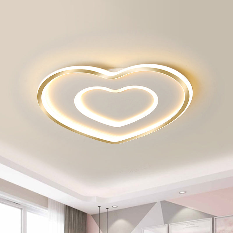 Plafonnier LED en acrylique nordique pour chambre à coucher - Loving Heart Design