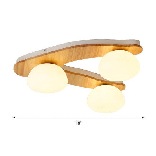 Plafonnier ovale nordique en verre laiteux et bois pour salle d'étude