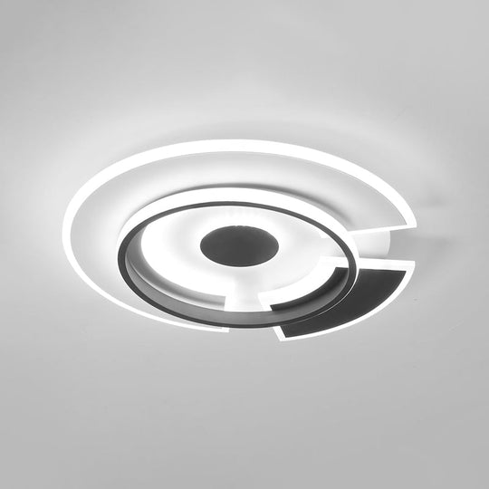 Modern Metallic LED Minimalism Ceiling Light Fixture - Circular Flush Mount in Black/White, 18"/21.5" W