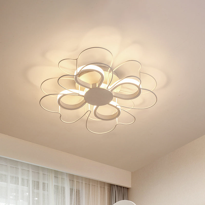 Contemporary Metallic Clover Flush Light - 19"/22.5" W - Black/White LED - Warm/White Lighting