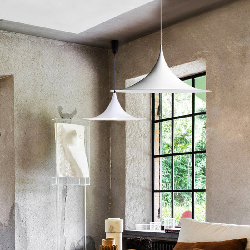 Suspension trompette 16"/19"W Simplicity Metal 1 lumière noire/grise/blanche