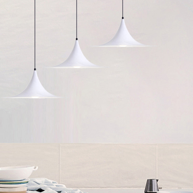 Suspension trompette 16"/19"W Simplicity Metal 1 lumière noire/grise/blanche