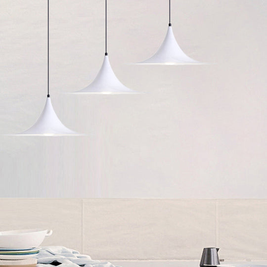 Suspension trompette 16"/19"W Simplicity Metal 1 lumière noire/grise/blanche