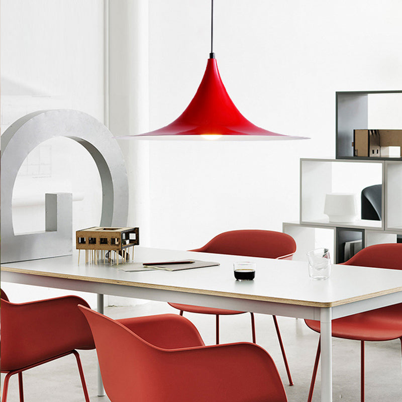 Suspension trompette 16"/19"W Simplicity Metal 1 lumière noire/grise/blanche