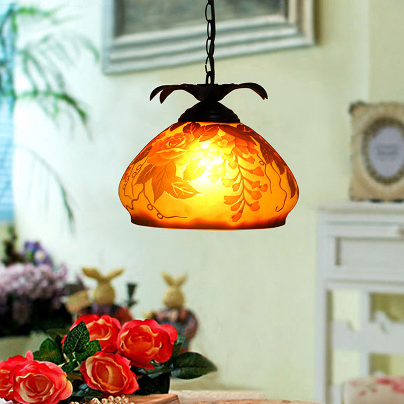 Suspension de plafond à 1 lampe de style Tiffany avec verre blanc/jaune/orange et motif raisin/fleur