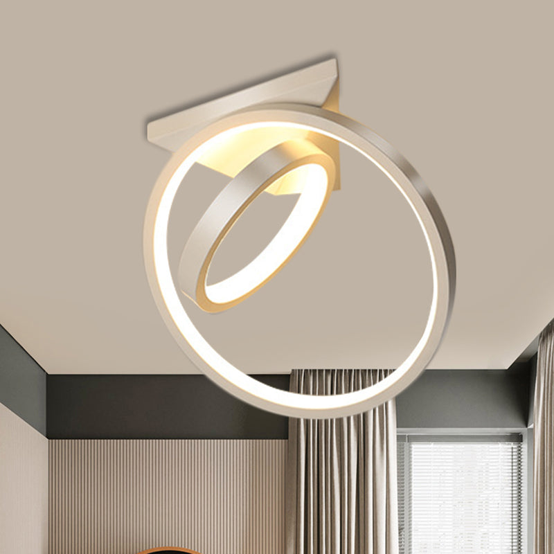 Sleek Circles Flush Lamp Fixture: Metallic Black/White LED Ceiling Flush Mount in Warm/White Light