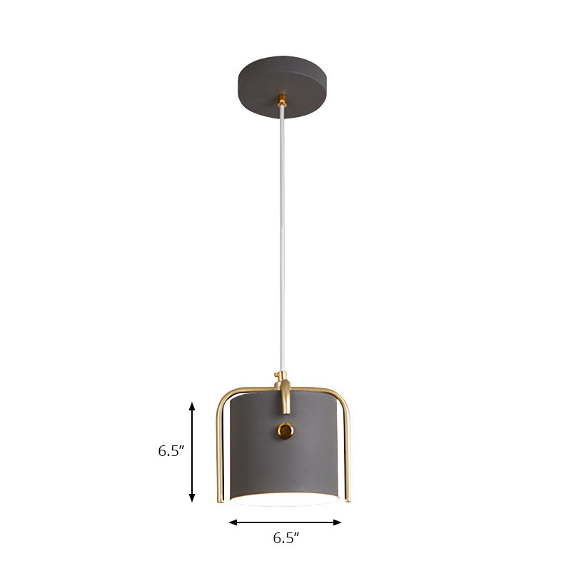 Lampe suspendue Macaron élégante - 1 lumière avec abat-jour métallique - Lampe à suspension en forme de tonneau gris/blanc - Idéale pour la salle à manger