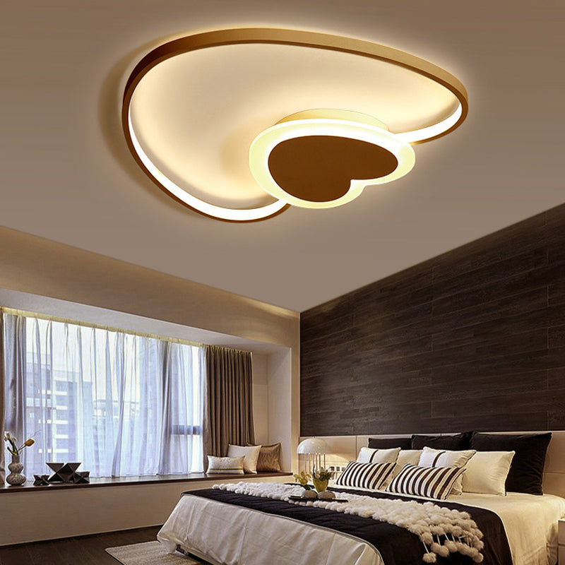 Stylish White Heart-Shaped Ceiling Lamp for Modern Dining Rooms