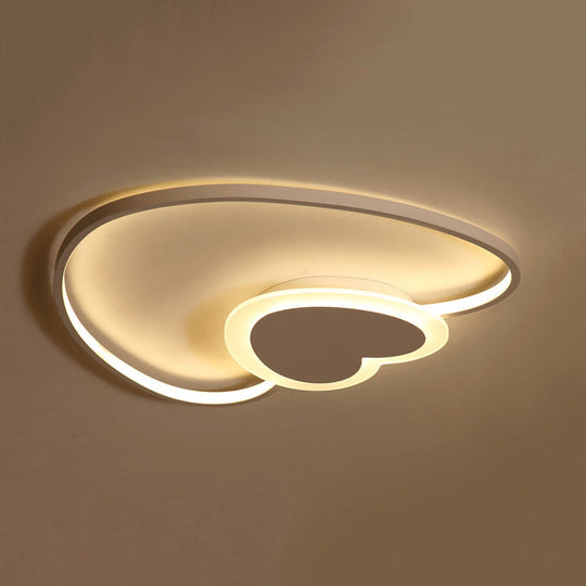 Stylish White Heart-Shaped Ceiling Lamp for Modern Dining Rooms