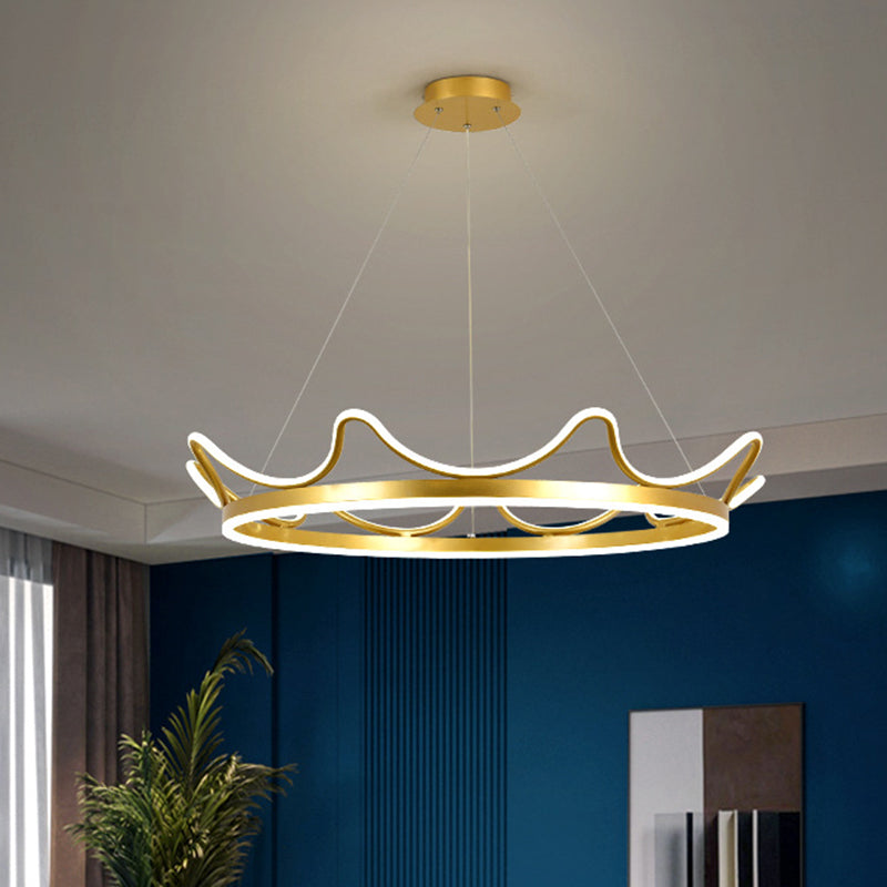 Lustre moderne à couronne dorée - Lampe suspendue élégante à LED de 20,5"/27,5" de diamètre en blanc chaud