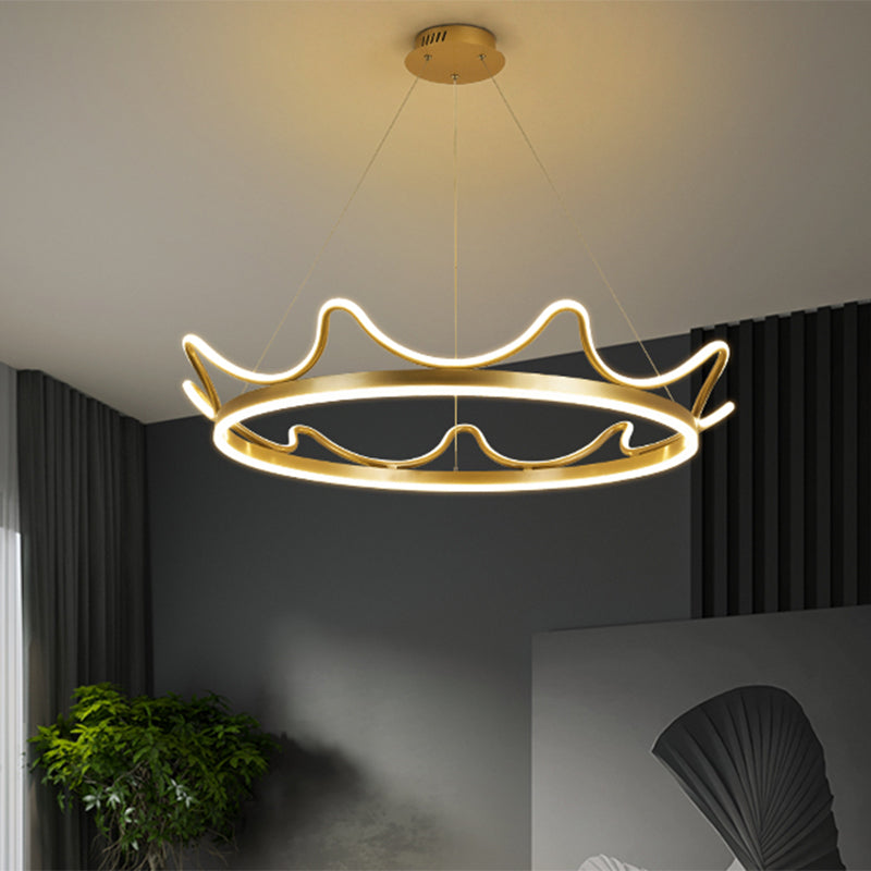 Lustre moderne à couronne dorée - Lampe suspendue élégante à LED de 20,5"/27,5" de diamètre en blanc chaud