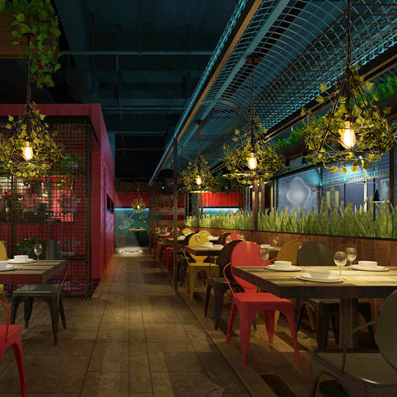 Suspension LED industrielle avec cage en fer en noir, 4 W/6 W, idéale pour la décoration de restaurant et d'usine, disponible en 3 tailles