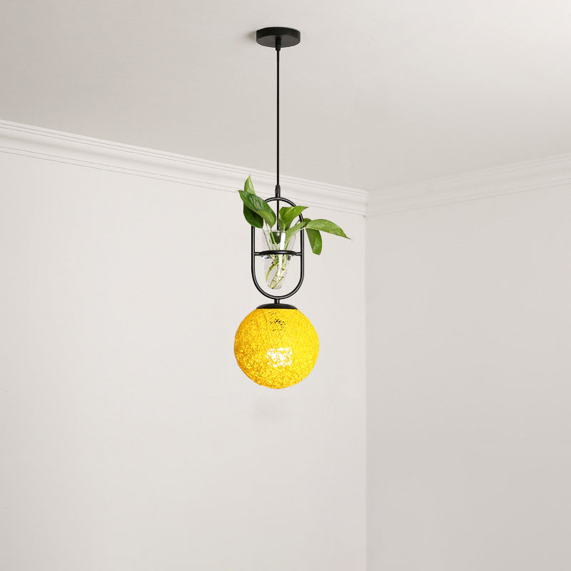 Suspension en rotin Macaron avec cache-pot - Beige/Rouge/Rose