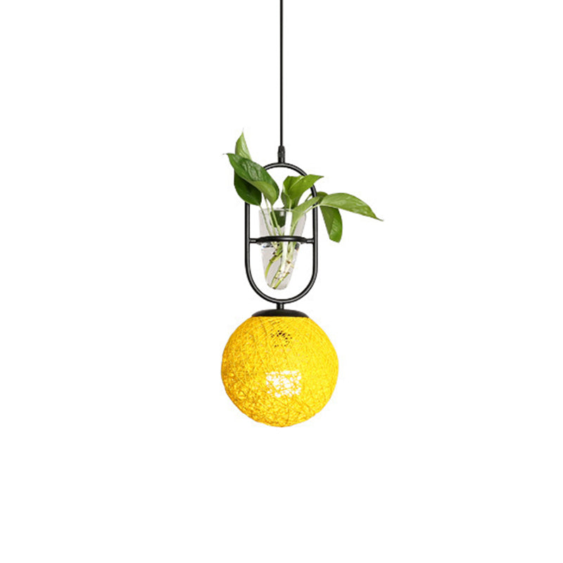 Suspension en rotin Macaron avec cache-pot - Beige/Rouge/Rose