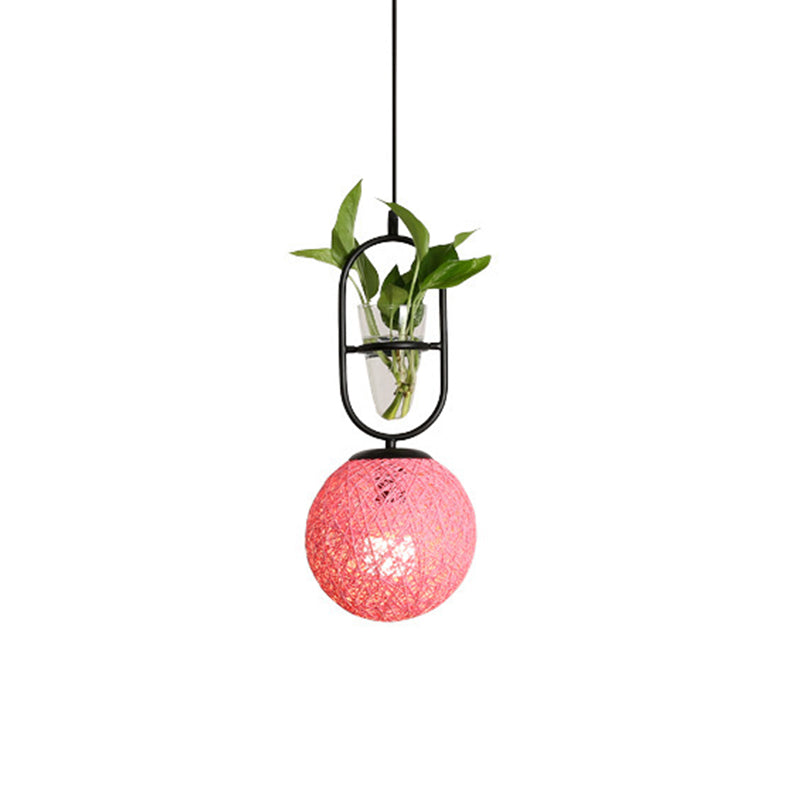 Suspension en rotin Macaron avec cache-pot - Beige/Rouge/Rose