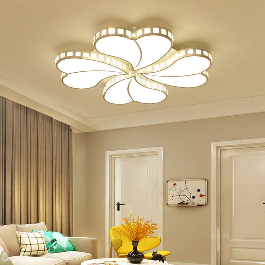 Child Bedroom Heart Flush Ceiling Light: Luxurious White Lamp with Crystal Accents