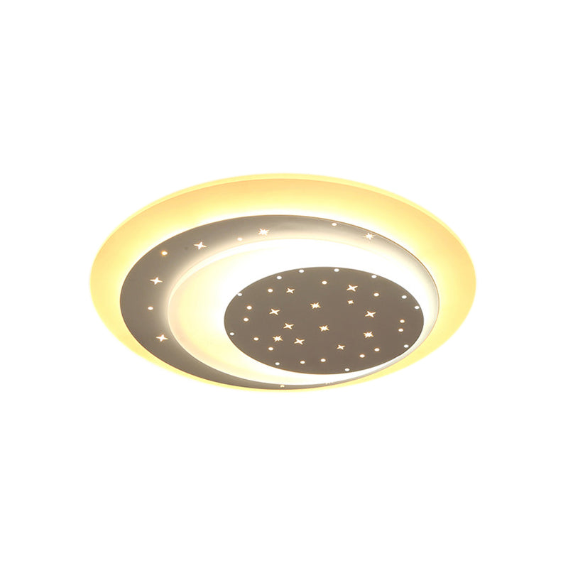 Starlit Acrylic Crescent LED Ceiling Light: A Romantic Flushmount for Girls' Bedroom