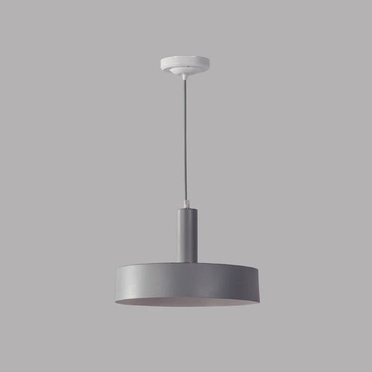 Modern Round Metal Ceiling Light: Single-Head Hanging Lamp for Bedroom