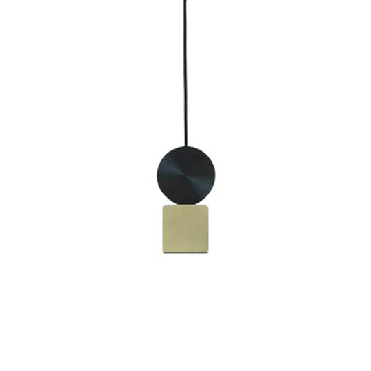 Sleek Brass Geometric Ceiling Light with 1 Bulb – Modern Suspension Lamp for Dining Room Décor