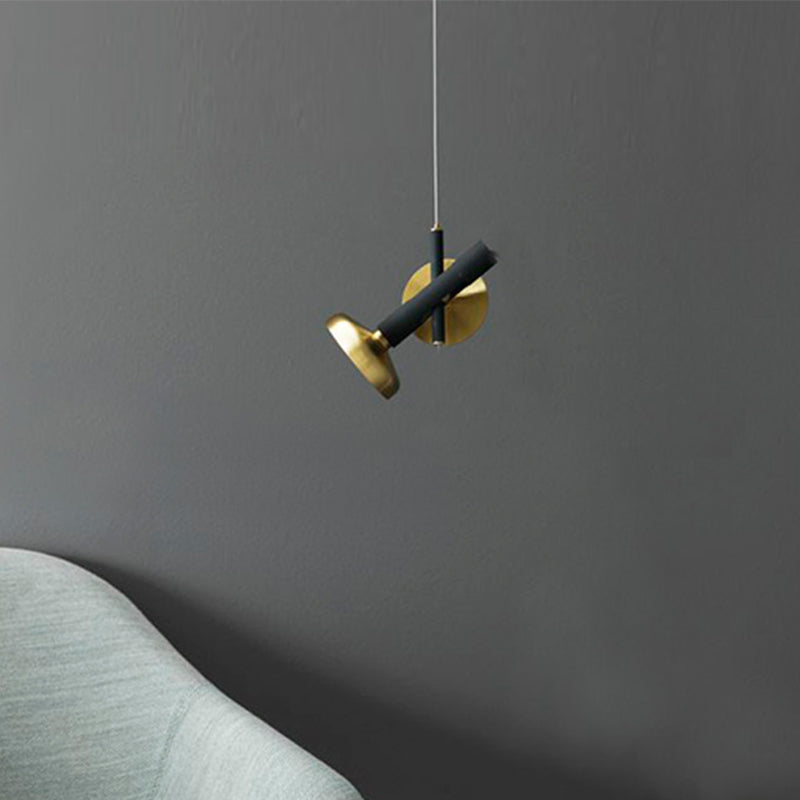 Lampe de chevet suspendue en laiton avec abat-jour en métal en forme de torche - Éclairage moderne vers le bas