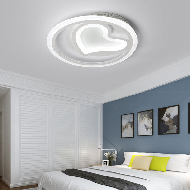 Contemporary Heart-Shaped LED Flush Mount Light for Cafe and Bedroom