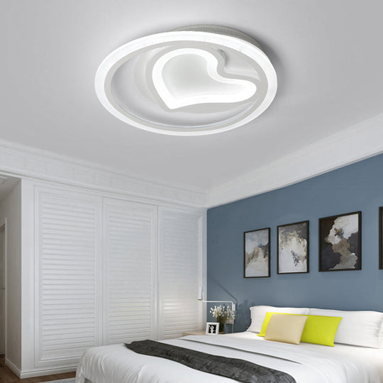 Contemporary Heart-Shaped LED Flush Mount Light for Cafe and Bedroom