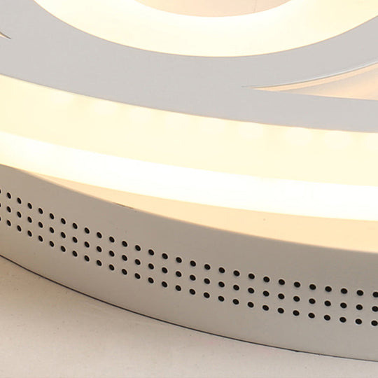 Contemporary Heart-Shaped LED Flush Mount Light for Cafe and Bedroom