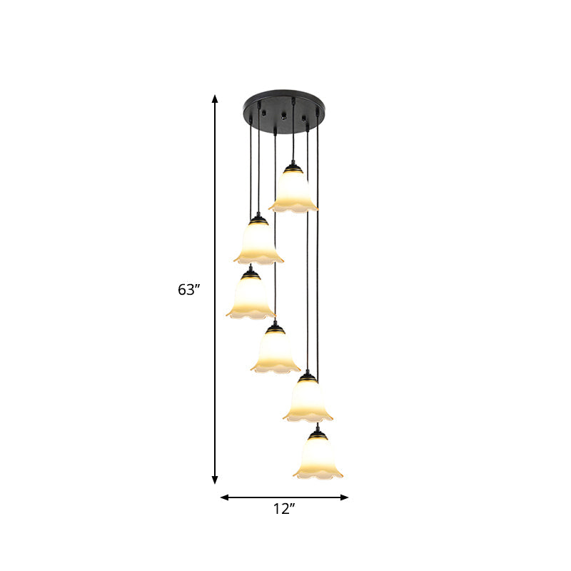 Suspension d'escalier minimaliste en forme de fleur noire avec verre dépoli et auvent rond