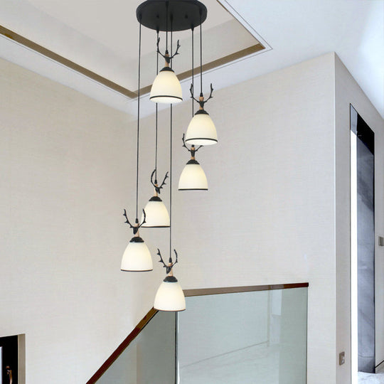 Suspension Dome Swirl Cluster en noir - Luminaire suspendu contemporain en verre opale