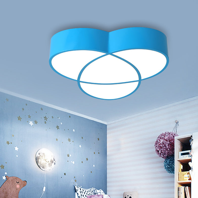 Stylish Acrylic Flower-Shaped Ceiling Light for Restaurants