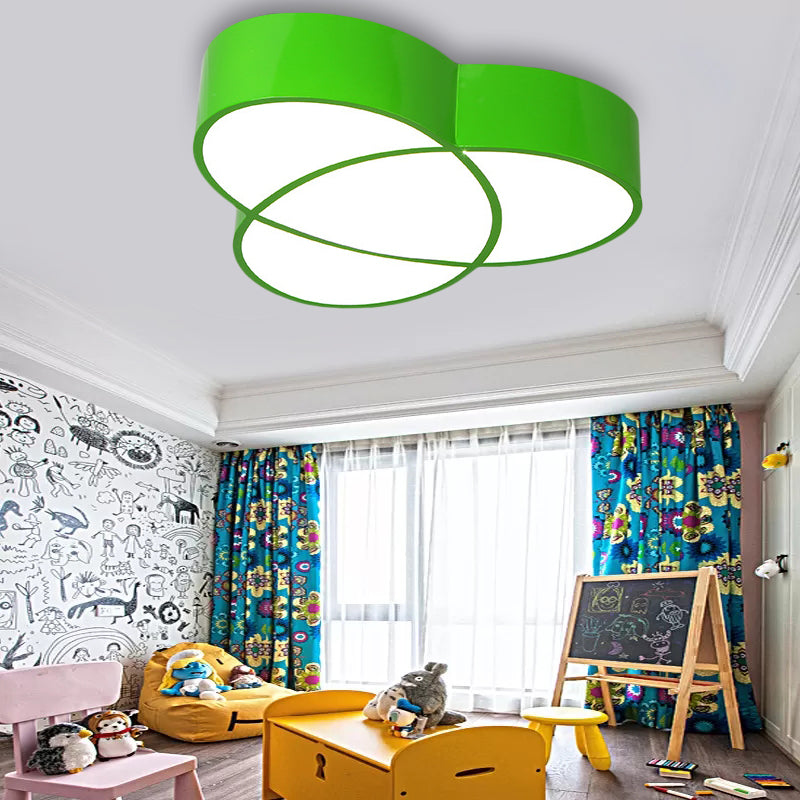 Stylish Acrylic Flower-Shaped Ceiling Light for Restaurants