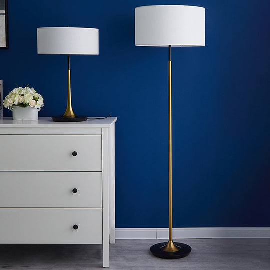 Minimalist Drum-Shaped Floor Lamp - Single Bulb Fabric Shade