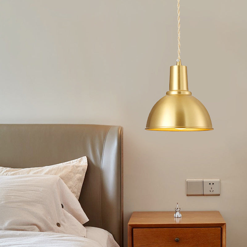 Suspension de plafond à abat-jour géométrique doré - Design post-moderne pour salle à manger - Luminaire à 1 lampe