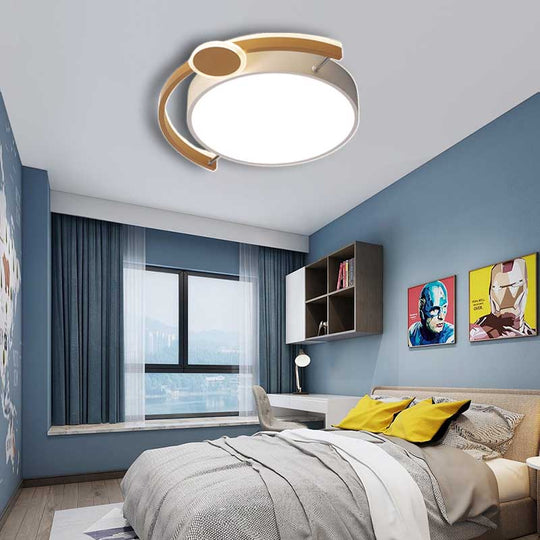 Sleek 16"/19.5" Wide LED Flush Ceiling Light in Metallic Black/Gold for Bedroom, White Light