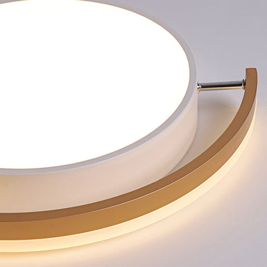 Sleek 16"/19.5" Wide LED Flush Ceiling Light in Metallic Black/Gold for Bedroom, White Light