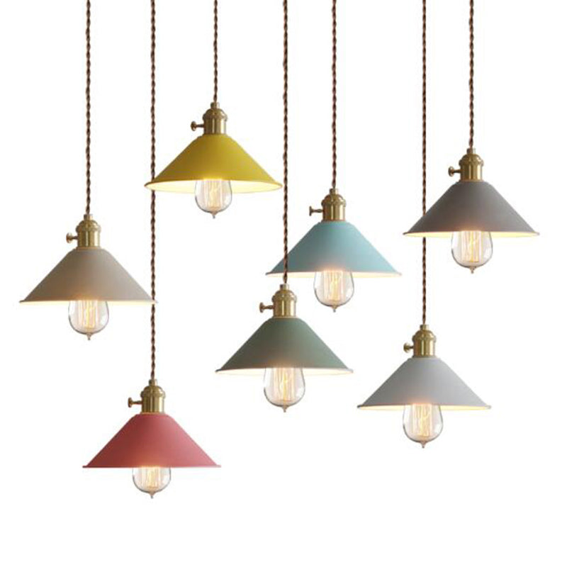 Vintage Metallic Hanging Lamp with Conical Shade - Ideal for Restaurants - Single-Bulb Pendant Lighting