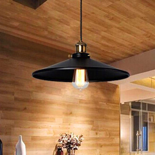 Suspension moderne à abat-jour évasé noir avec finition métallique - Luminaire suspendu pour restaurant (1 ampoule)